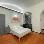Bernardo Ricci Pensión 3*