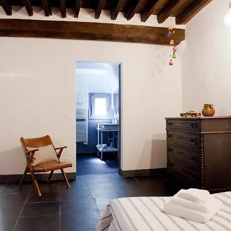 ゲストハウス Bernardo Ricci アルベンガ