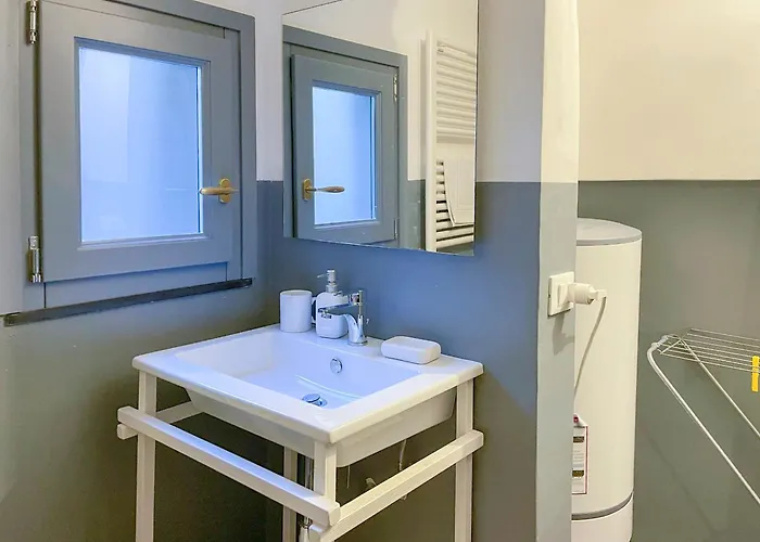 Bernardo Ricci 3* אלבניה